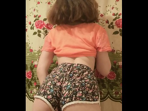 ❤️ Sexy jonk Babe deet hir Shorts op der Kamera of ☑ Häre Porno op lb.prendiporno.ru