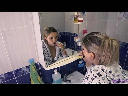 ❤️ Hack mat jonken an Pyjamas endet mëndlech kum an Arsch - Letty schwaarz ☑ Häre Porno op lb.prendiporno.ru